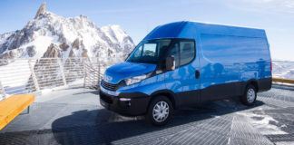 Megfiatalodott örökifjú