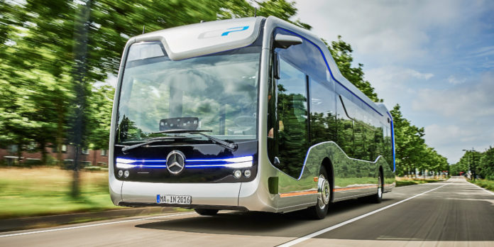 Mercedes-Benz Future Bus, City Pilottal: Majdnem csak utas a sofőr
