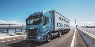 Több szálon futó fejlődés