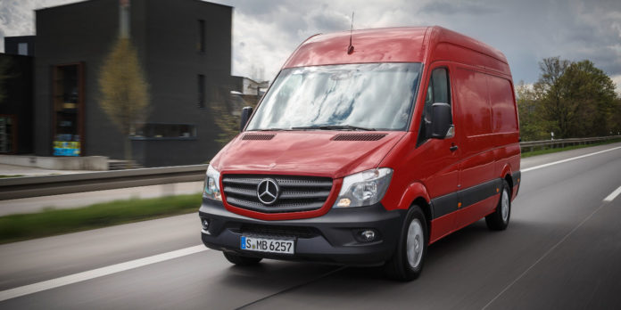 Mercedes-Benz Sprinter erősebb motorral: Erősebb, és többet vihet