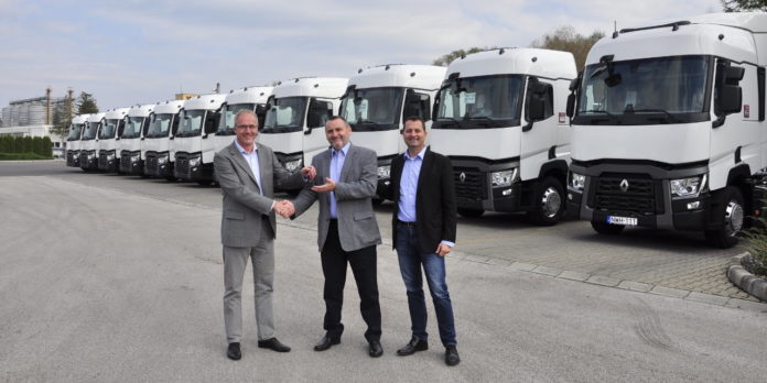 Renault Trucks T 520 flottaátadás: Forróváltás