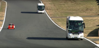 Versenypálya-szafari