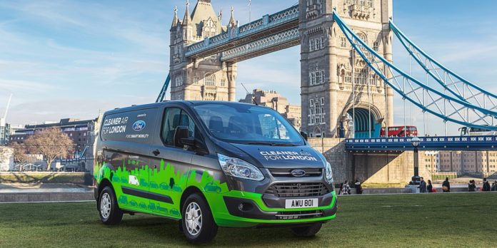 Ford Transit Custom, villanymotorral is: Transittól tisztuló London