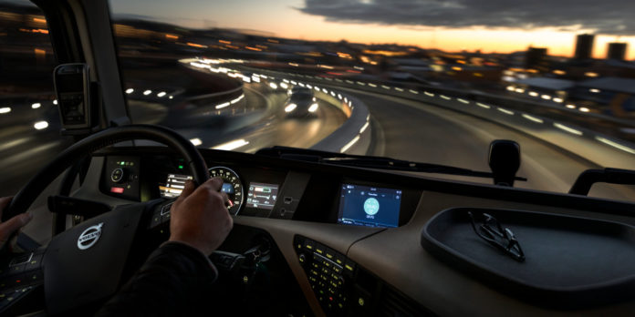 Új infotainment a Volvo tehergépkocsikban: Szórakoztató munkatárs
