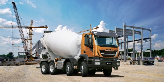 IVECO Stralis X-WAY: Kategória-első újdonság