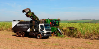 Autonóm cukornád-betakarító