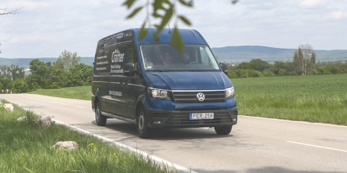 Volkswagen Crafter magyar menetpróba, 2017: Láthatatlan kísérővel