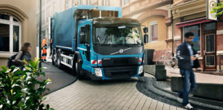 Mindent látni kell!