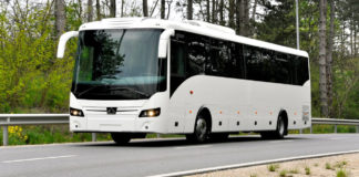 Univerzális Credobusok