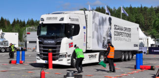 Királyválasztás kamionnal