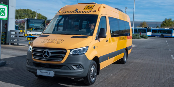 ITK gyárbővítés és iskolabusz: Gyár- és kínálatbővítés