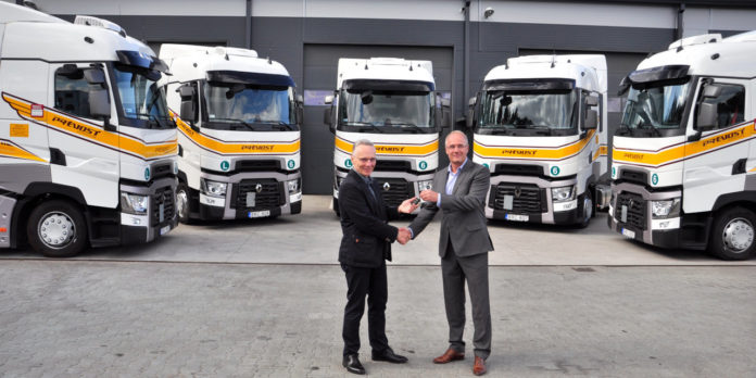 Renault Trucks T Prevost átadás: Visszatért régi partneréhez