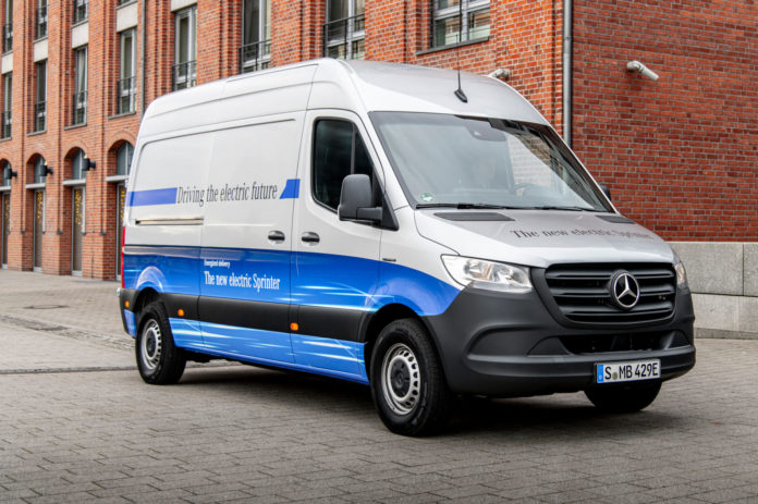 Mercedes-Benz eSprinter: Flexibilis villanyfurgon