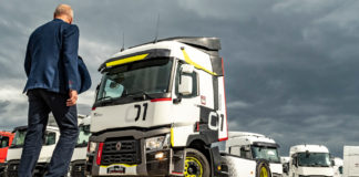 Újracsomagolt teherautó