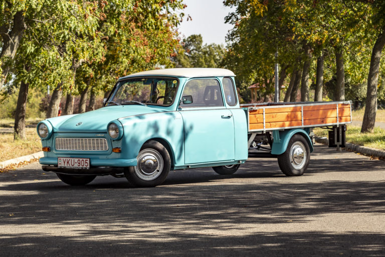 Trabant 690 XL Pick-up: Custom csettegő