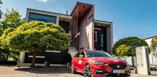 SEAT Leon Kombi 1.5 TSI DSG FR mHEV: Sportos munkaeszköz