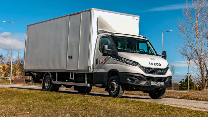 IVECO Daily 70C21HA8 menetpróba: Óriás törpe