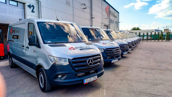 Mercedes-Benz flotta kicsiben és nagyban: Töretlen fejlődés a jubileumi évben is