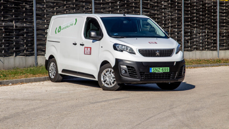 Peugeot e-Expert L2 50kWh: Spórolós villanyász