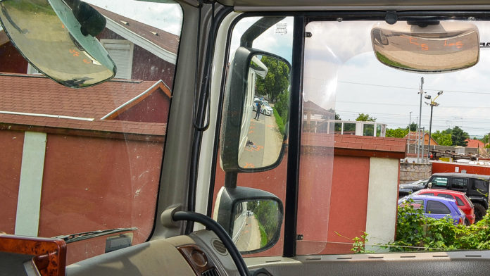 Tükröm, tükröm, mondd meg nékem…