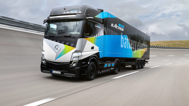 Mercedes-Benz eActros LongHaul: A hiányzó láncszem
