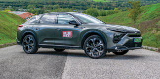 Avantgárd repülőszőnyeg