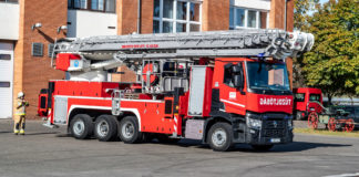 Bátran nyújtózkodik