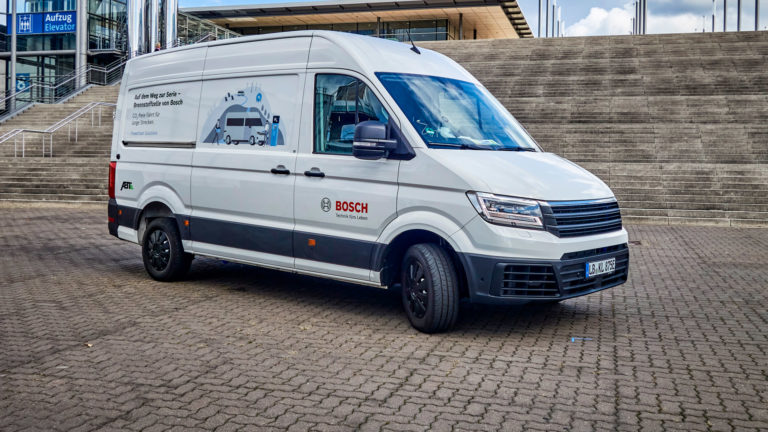 Bosch üzemanyagcellás prototípus: Tartós hatótávbővítés