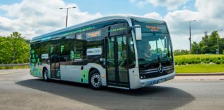 Betömörített elektronok