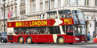 Tiszta szívvel folytatják